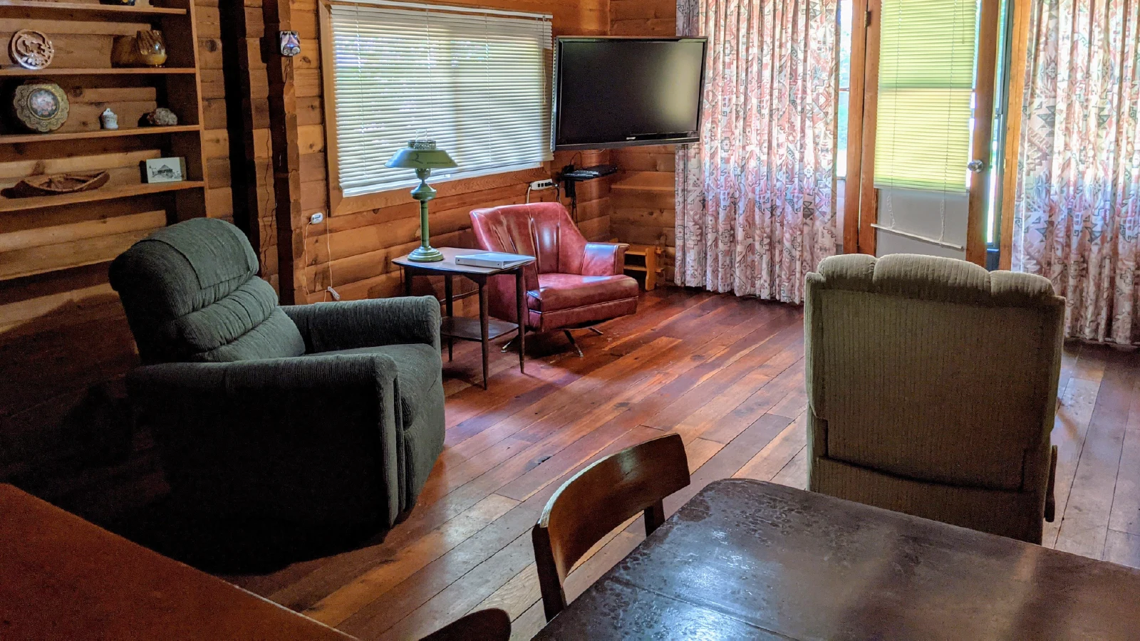 Cottage 20 living room